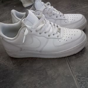 Gently used white air Force 1